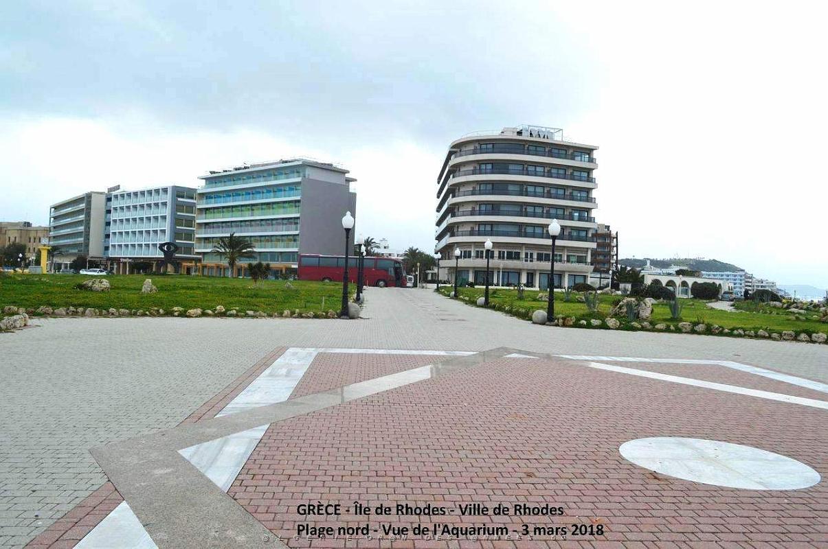 159- Rhodes ville et port d'honneur.JPG